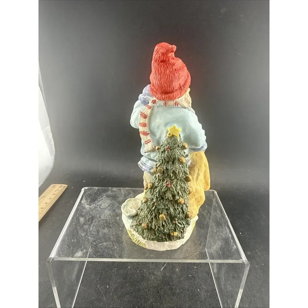 1992 Julenisse Scandinavia (SC07) figurine from The International Santa Claus Co